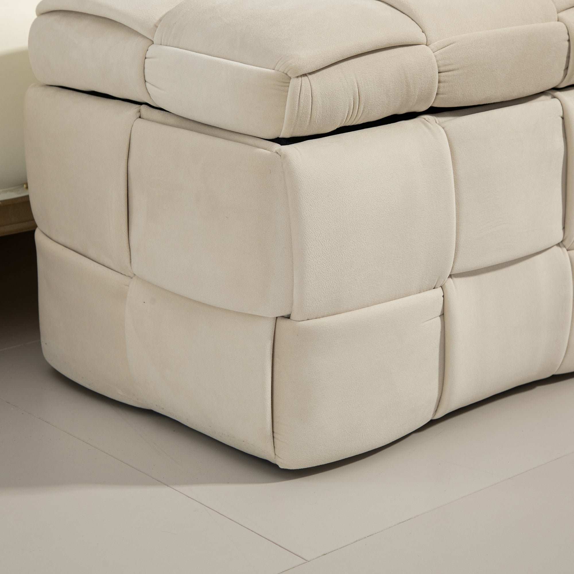 COOLMOR Ottoman chair w/ Storage (beige)