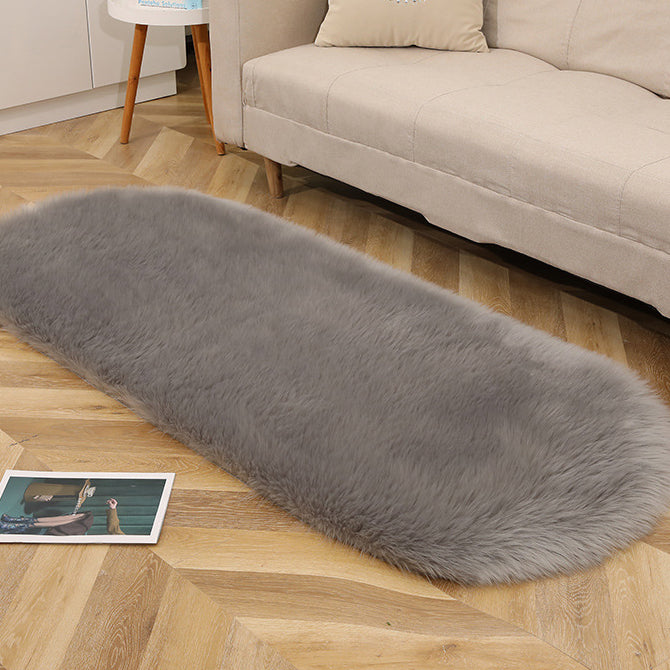 Chic Oval Plush Carpet, Window Mat